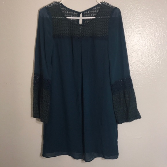 Green Dress - Picture 1 of 4